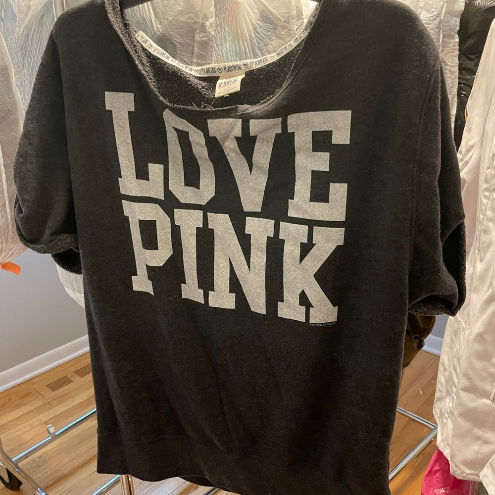VS love pink gray short sleeve sweater, cozy